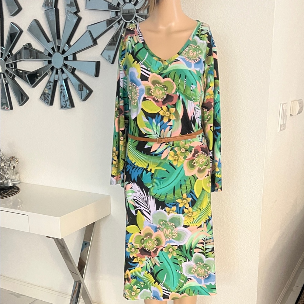 Attitudes by Renee Tropical Hawaiian Floral Dress, full stretch, 2-pocket,size L